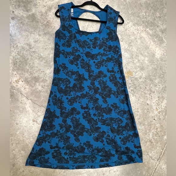 MEC dress - Picture 2 of 4